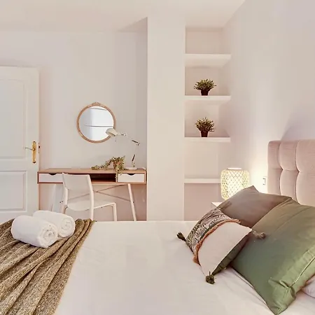 Quiet Marina Gardens Appartement