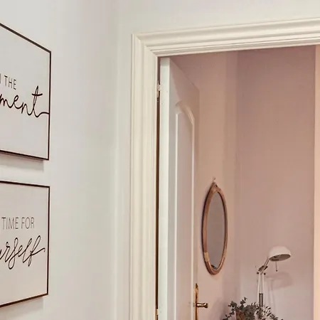 Quiet Marina Gardens Apartment A Coruna