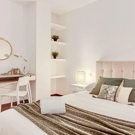 Apartment Quiet Marina Gardens