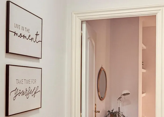 Quiet Marina Gardens Apartment A Coruna